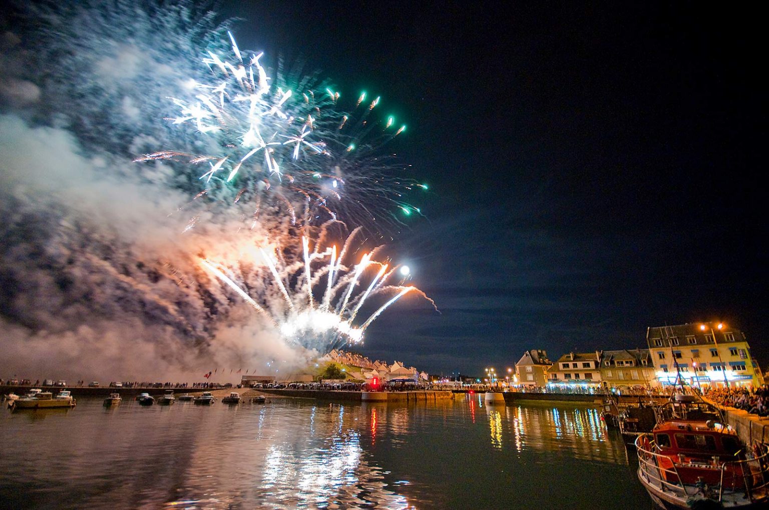 summer fireworks of Port-en-Bessin