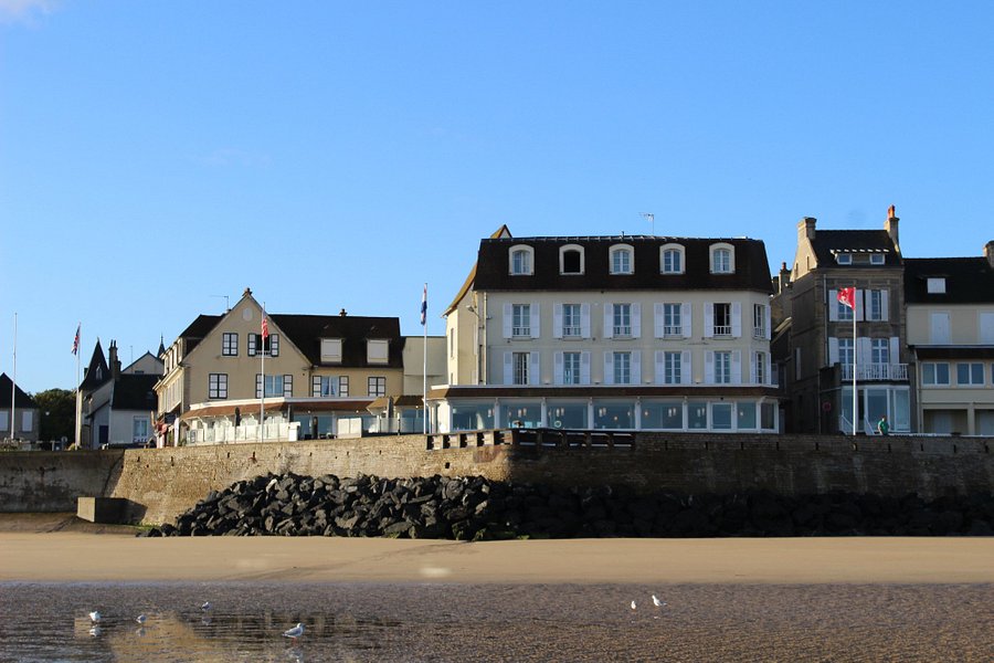 Hôtel de la marine in Arromanches